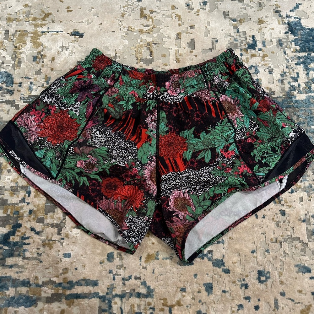 Lululemon size 8 Shorts